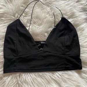 Boohoo Size 8 Cropped Black Tank Top